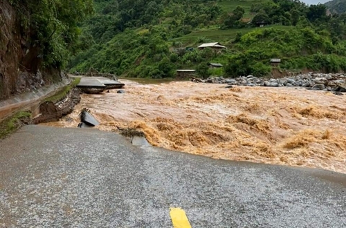 Yên Bái Cảnh báo ách tắc giao thông trên địa bàn tỉnh do mưa lũ