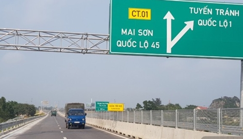 Kiểm soát, xử lý vi phạm, đảm bảo TTATGT trên tuyến cao tốc Pháp Vân - Cao Bồ - Mai Sơn - Quốc lộ 45