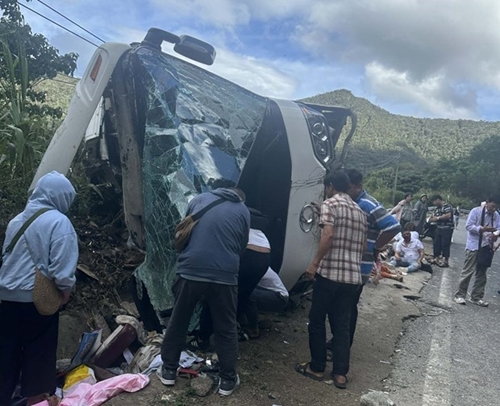 Thủ tướng yêu cầu khắc phục hậu quả vụ tai nạn giao thông đặc biệt nghiêm trọng tại Khánh Hòa