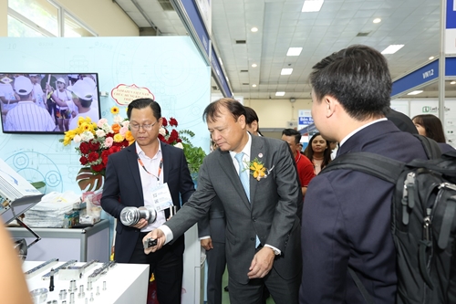 Thúc đẩy quan hệ giữa các doanh nghiệp trong ngành công nghiệp hỗ trợ Việt Nam - Nhật Bản