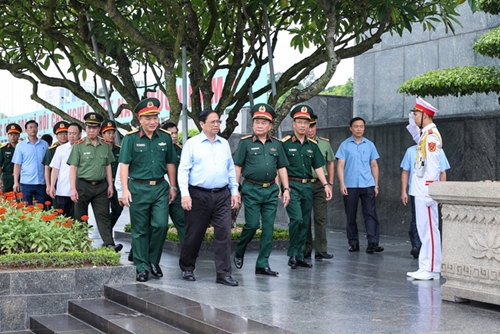 Thủ tướng kiểm tra công tác tu bổ định kỳ Lăng Chủ tịch Hồ Chí Minh