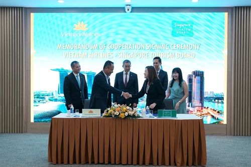 Vietnam Airlines và Tổng cục Du lịch Singapore hợp tác phát triển du lịch