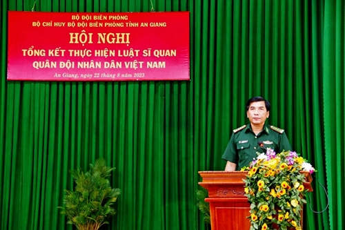 Bộ đội Biên phòng tỉnh An Giang thực hiện tốt Luật Sĩ quan