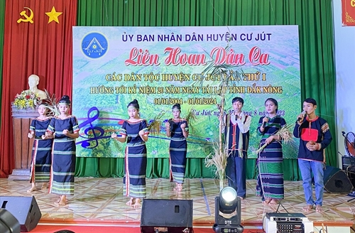 Đắk Nông Liên hoan dân ca các dân tộc huyện biên giới Cư Jút