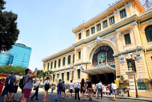 TP Hồ Chí Minh đón gần một triệu khách du lịch trong 4 ngày nghỉ lễ