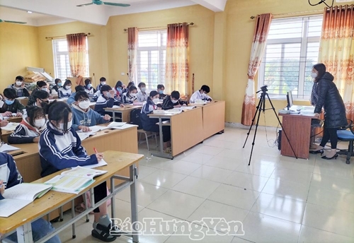Bộ Nội vụ trả lời kiến nghị của cử tri tỉnh Hưng Yên về giao biên chế giáo viên