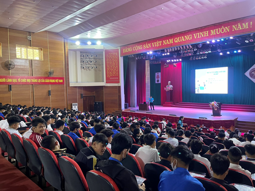 Sơn La Bảo hiểm xã hội tỉnh tuyên truyền chính sách BHYT học sinh, sinh viên