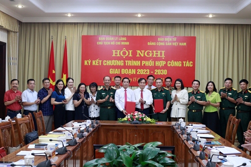 Phối hợp công tác giữa Báo điện tử ĐCSVN và Ban Quản lý Lăng Chủ tịch Hồ Chí Minh
