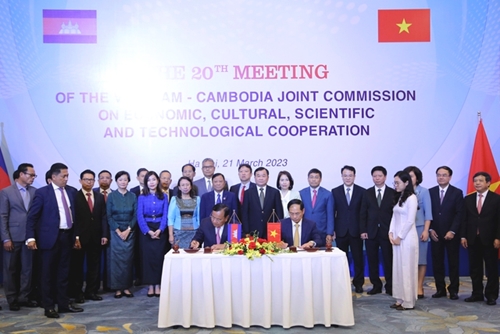 Việt Nam-Campuchia đẩy mạnh hợp tác toàn diện trong các lĩnh vực