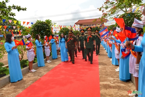 Giao lưu Hữu nghị Quốc phòng biên giới Việt Nam - Lào - Campuchia lần thứ nhất