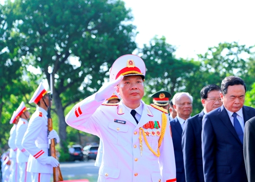 Thủ tướng Chính phủ giao Đại tá Phạm Hải Trung phụ trách Ban Quản lý Lăng Chủ tịch Hồ Chí Minh