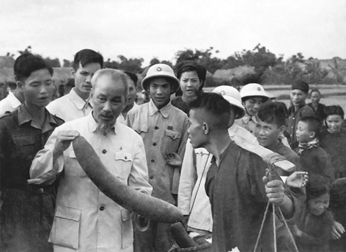 Hình thức dân vận theo tư tưởng Hồ Chí Minh và ý nghĩa trong tình hình hiện nay