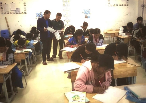 Huyện Mường Tè quan tâm phát triển giáo dục và đào tạo cho người dân tộc thiểu số
