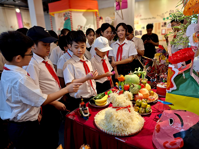 Trung thu trên phố cổ Hà Nội