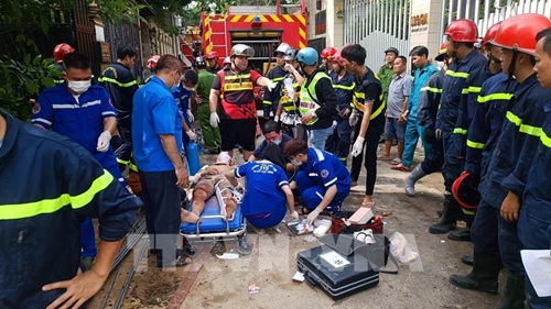 Giải cứu 7 nạn nhân trong vụ sập nhà tại quận Bình Thạnh, TP Hồ Chí Minh