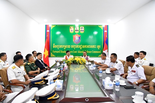 Vùng 5 Hải quân kết thúc chuyến thăm, giao lưu tại Campuchia