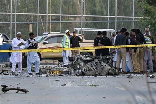 Đánh bom liều chết ở Pakistan, hơn 100 người thương vong