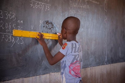 Bất ổn khiến hơn 1 triệu trẻ em Burkina Faso không được đến trường