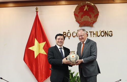 Thúc đẩy quan hệ kinh tế thương mại Việt Nam – CHLB Đức