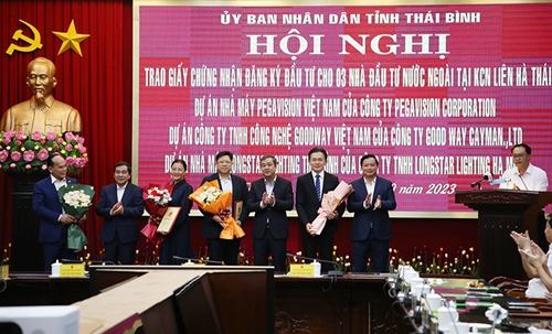 Thái Bình trao Giấy chứng nhận đăng ký đầu tư cho 3 dự án FDI với tổng vốn 270 triệu USD