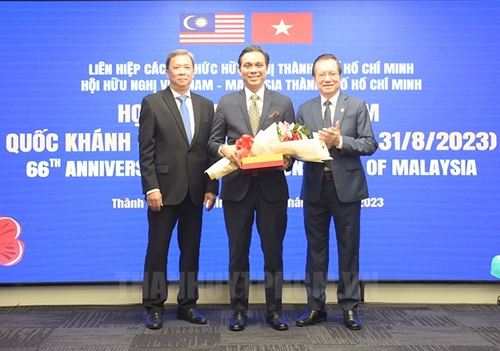 Phát triển mạnh mẽ và sâu rộng mối quan hệ giữa Việt Nam - Malaysia
