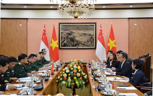 Hợp tác quốc phòng Việt Nam - Singapore tiếp tục phát triển mạnh mẽ