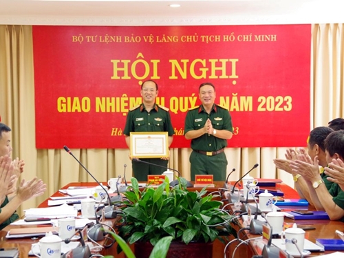 Bộ Tư lệnh Bảo vệ Lăng Chủ tịch Hồ Chí Minh giao nhiệm vụ quý IV năm 2023