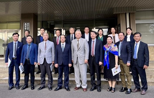 Bộ trưởng Nguyễn Kim Sơn thăm Trường Đại học Tokyo Gakugei