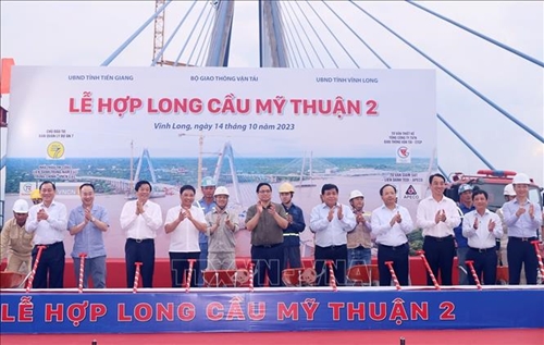Thủ tướng Phạm Minh Chính dự Lễ hợp long cầu Mỹ Thuận 2