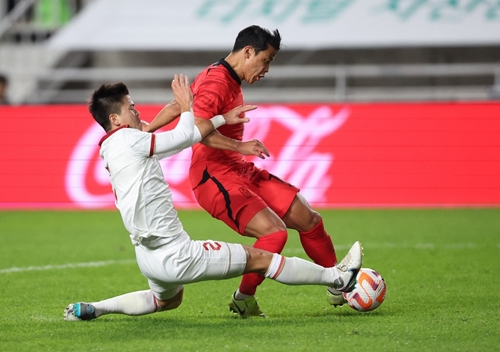 Tuyển Việt Nam thất bại 0-6 trước tuyển Hàn Quốc