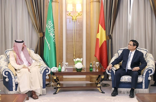 Thủ tướng Phạm Minh Chính tiếp các Bộ trưởng của Ả-rập Xê-út
