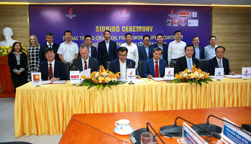 BSR ký hợp đồng cung cấp dầu thô Tê Giác Trắng cho nhà máy lọc dầu Dung Quất