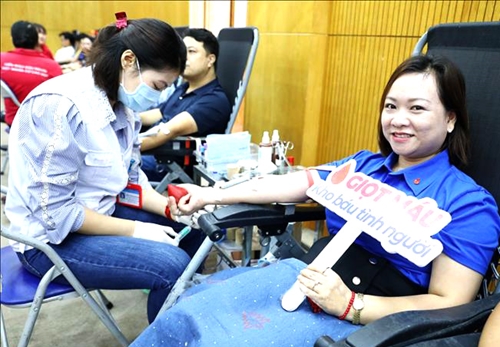 Hơn 1500 cán bộ, đoàn viên Khối Doanh nghiệp Trung ương hiến máu tình nguyện