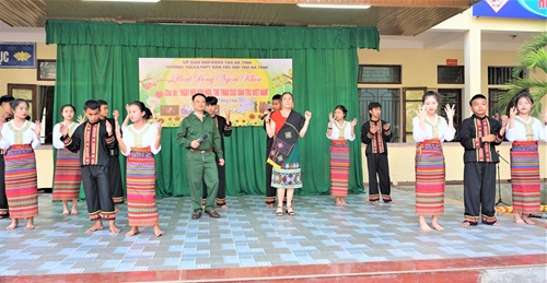Tổ chức Đội tuyên truyền văn hóa biểu diễn phục vụ đồng bào các dân tộc thiểu số