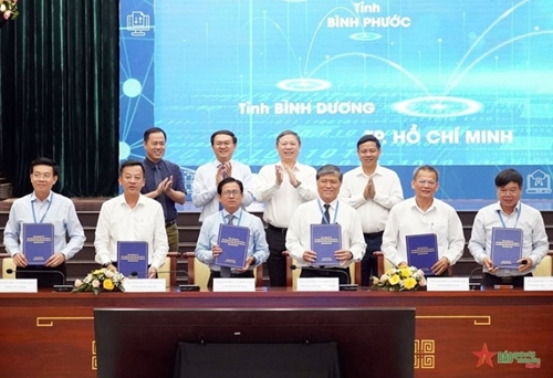TP Hồ Chí Minh chú trọng ứng dụng công nghệ thông tin trong công tác giáo dục