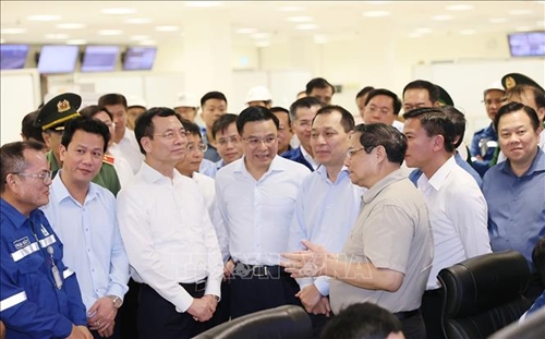 Thủ tướng Phạm Minh Chính kiểm tra một số dự án trọng điểm trong Khu kinh tế Nghi Sơn, Thanh Hóa