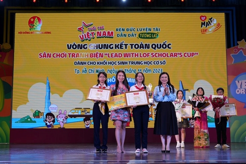 Đội thi thành phố Hồ Chí Minh giành giải Nhất Sân chơi tranh biện năm 2023
