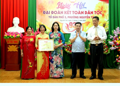 Lãnh đạo tỉnh Hà Giang dự Ngày hội đại đoàn kết tại các địa phương