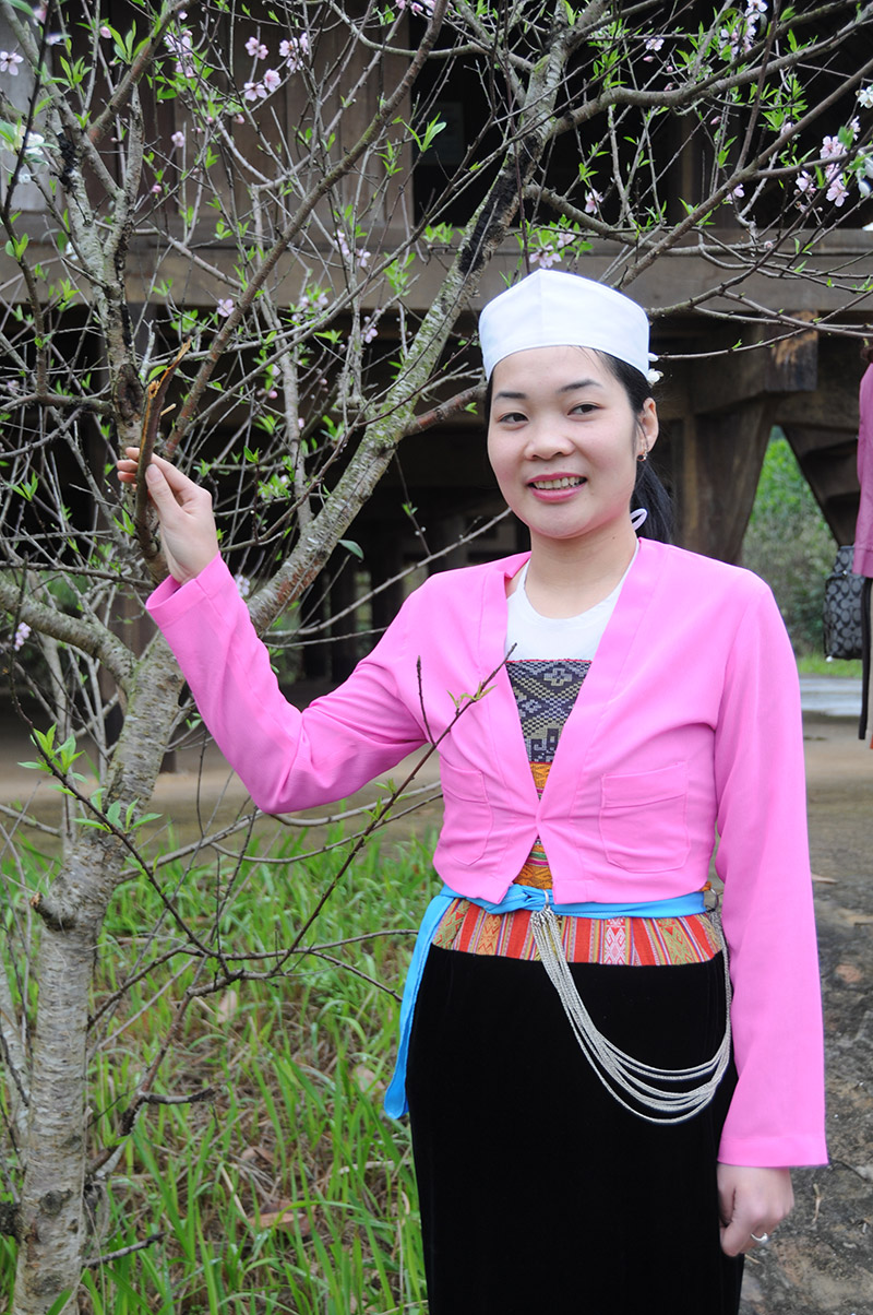 Trang phục truyền thống của phụ nữ dân tộc Mường