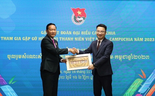 Tăng cường hợp tác hoạt động thanh niên Việt Nam - Campuchia
