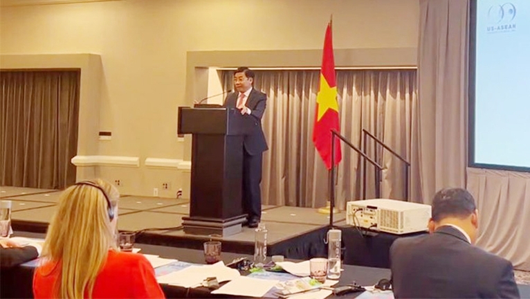 Bí thư Tỉnh ủy Dương Văn Thái dự và phát biểu tại Chương trình tọa đàm bàn tròn kết nối doanh nghiệp Hoa Kỳ và các địa phương Việt Nam