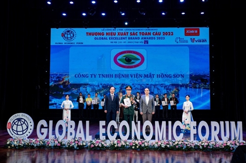 Bệnh viện mắt Hồng Sơn nhận Giải thưởng Top 20 Thương hiệu xuất sắc toàn cầu 2023