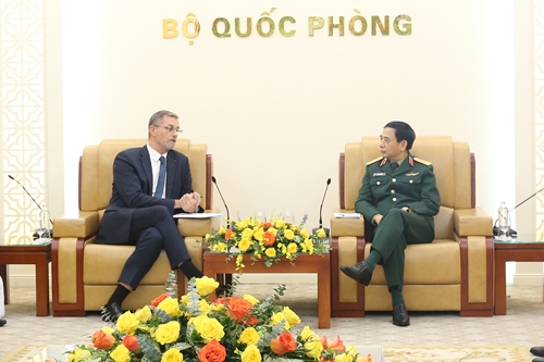 Đại tướng Phan Văn Giang tiếp Đại sứ Cộng hòa Pháp tại Việt Nam