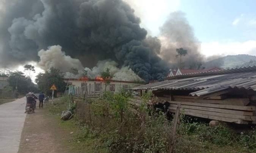Bộ trưởng Bộ GD ĐT chia buồn, thăm hỏi nạn nhân vụ cháy trường bán trú ở Sơn La