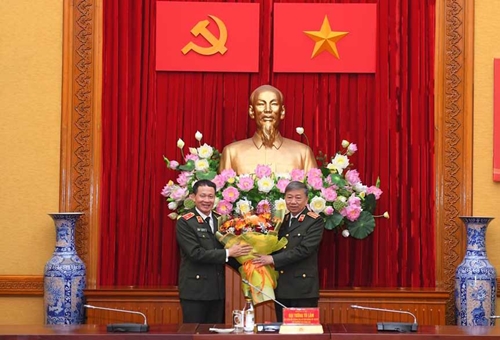 Ban Bí thư điều động Thiếu tướng Vũ Hồng Văn đến công tác tại Cơ quan Ủy ban Kiểm tra Trung ương