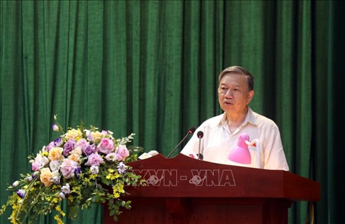 Ủy viên Bộ Chính trị Tô Lâm tiếp xúc cử tri tại Hưng Yên