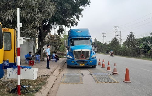 Bắc Ninh Tăng cường phối hợp trong công tác kiểm soát tải trọng xe trên các tuyến đường bộ