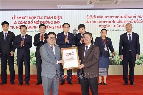 Chủ tịch Quốc hội dự Lễ ký kết hợp tác giữa Vietjet Air và Lao Airlines