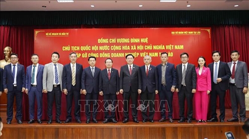 Việt Nam - Lào cần tạo đột phá trong hợp tác kinh tế, thương mại, đầu tư