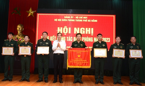 Đề xuất Bộ Quốc phòng tặng Cờ đơn vị xuất sắc năm 2023 cho Bộ đội Biên phòng Đà Nẵng